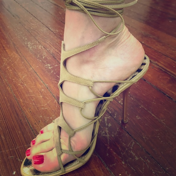 Suede and gold heeled sandals. - Picture 2 of 4